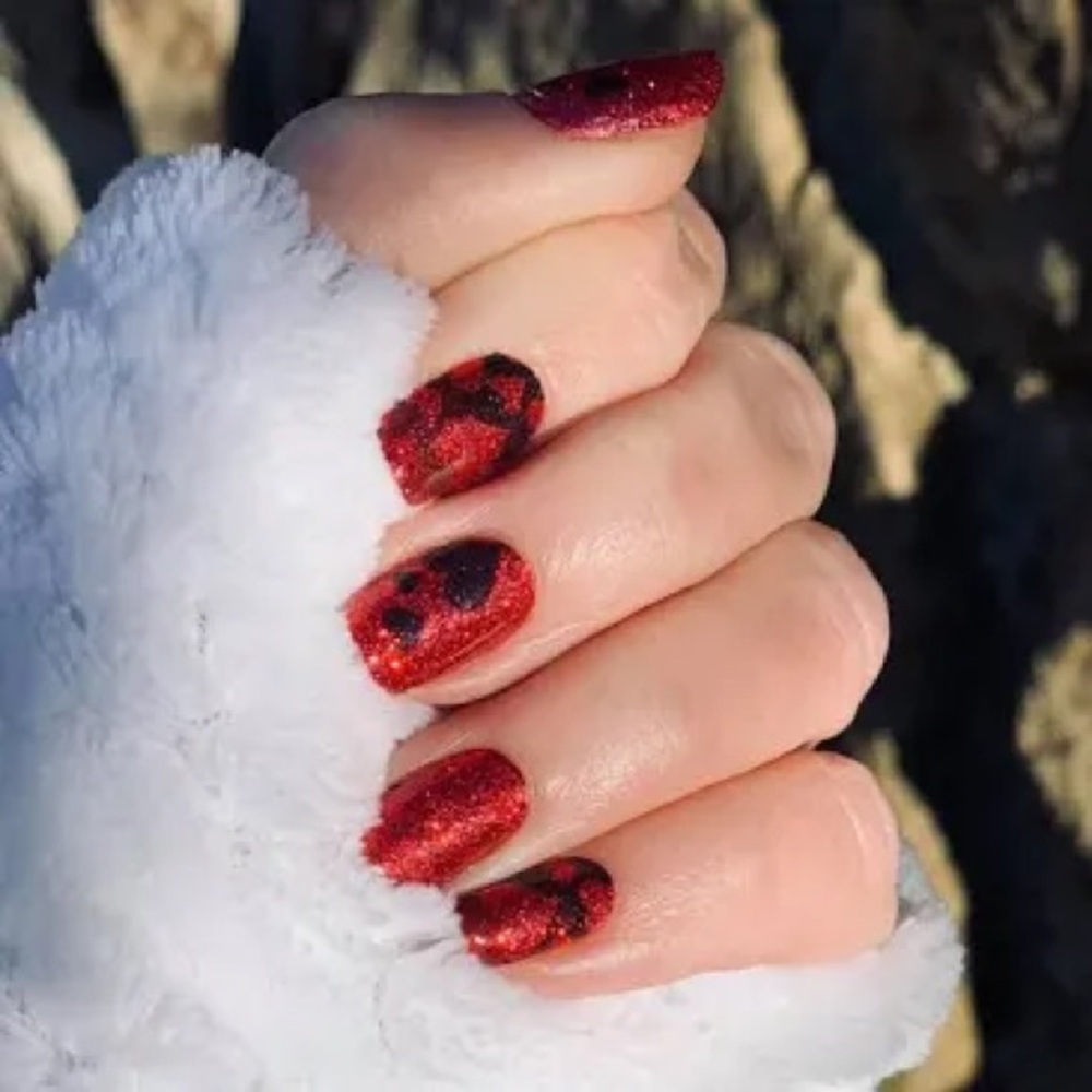 💅 Color Street Heart of the Matter (retired)